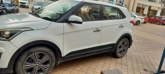 https://images10.gaadi.com/usedgaadi-sellcar/UsedCar/e514f137a/3749afff-50e9-4f86-8642-e4d8299157f4.jpeg?imwidth=6400