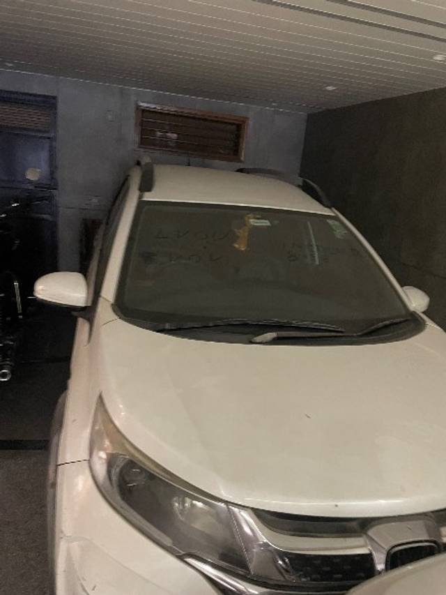 https://images10.gaadi.com/usedgaadi-sellcar/UsedCar/e5155f47a/6c93f0ac-6b4b-4a2b-80a9-9dddc0a45415.jpeg?imwidth=6401