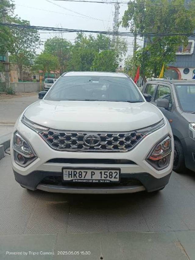 https://images10.gaadi.com/usedgaadi-sellcar/UsedCar/e5158d41a/4b18bf7b-786e-4aea-b944-5fb428071d55.jpg?imwidth=6400