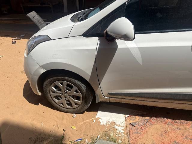 https://images10.gaadi.com/usedgaadi-sellcar/UsedCar/e515e606a/c0773328-9329-41fa-9e3f-61bf1340797a.jpeg?imwidth=6401