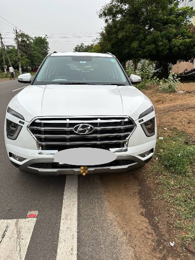 https://images10.gaadi.com/usedgaadi-sellcar/UsedCar/e515eaa7a/10ce4acb-283a-46b3-92b7-ad9f82d11715.jpeg?imwidth=6400