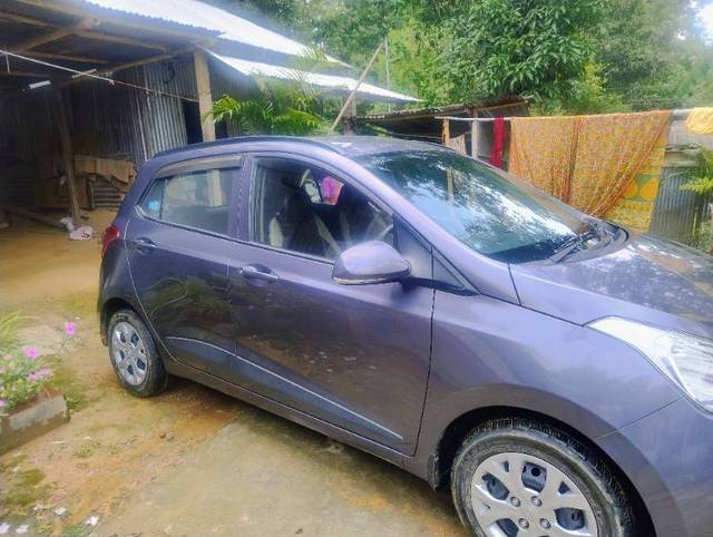https://images10.gaadi.com/usedgaadi-sellcar/UsedCar/e5163eeea/d411dd14-264e-4407-a099-cf9aa110c308.jpg?imwidth=6401