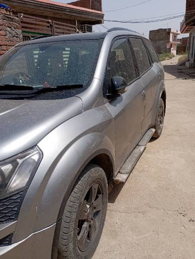 https://images10.gaadi.com/usedgaadi-sellcar/UsedCar/e516a6cda/d87e4755-52ac-4658-a266-78bce222b0c6.jpg?imwidth=6400
