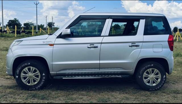 https://images10.gaadi.com/usedgaadi-sellcar/UsedCar/e516ff9ca/e4d84e00-6e89-4225-bd5d-efecd0159c35.jpeg?imwidth=6402