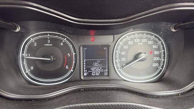 https://images10.gaadi.com/usedgaadi-sellcar/UsedCar/e517def5a/58b01445-c41b-477b-b9b1-85875d348549.jpeg?imwidth=6402