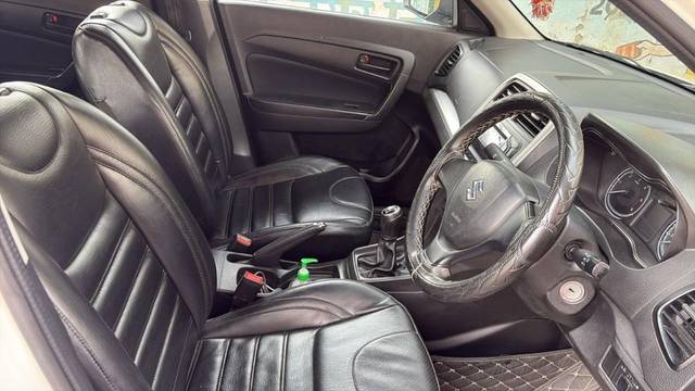 https://images10.gaadi.com/usedgaadi-sellcar/UsedCar/e517def5a/97f9f1b8-f795-4f2c-8602-7d3954672331.jpeg?imwidth=6400