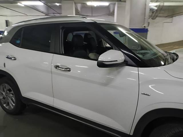 https://images10.gaadi.com/usedgaadi-sellcar/UsedCar/e517f4b2a/72c6b08a-8b6d-447c-8cb0-c4713f5269ee.jpeg?imwidth=6402