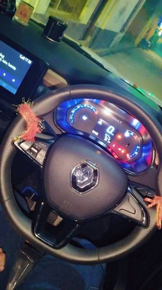 https://images10.gaadi.com/usedgaadi-sellcar/UsedCar/e518247aa/30150084-30e3-49dc-81de-4d38c1b376d2.jpg?imwidth=6401