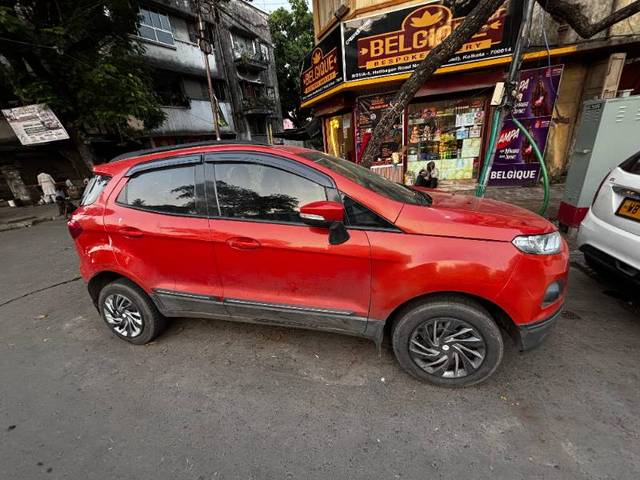 https://images10.gaadi.com/usedgaadi-sellcar/UsedCar/e5186d7ba/afc99b8f-3b14-4a93-8b77-c172f33fe1ad.jpg?imwidth=6402