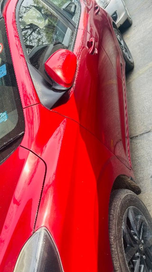 https://images10.gaadi.com/usedgaadi-sellcar/UsedCar/e518d624a/16102500-e944-45a2-8e86-1c5684bce4b2.jpeg?imwidth=6402