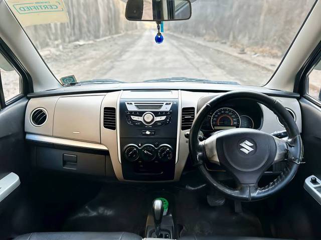 https://images10.gaadi.com/usedgaadi-sellcar/UsedCar/e518d95ba/21456954-a70c-4f45-bf19-9892567ef28f.jpg?imwidth=6402