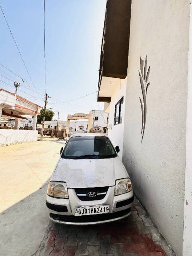 https://images10.gaadi.com/usedgaadi-sellcar/UsedCar/e5191c28a/2c58d95e-ea45-408f-aa9c-24ccb66a808c.jpg?imwidth=6400