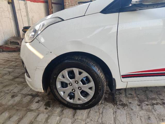 https://images10.gaadi.com/usedgaadi-sellcar/UsedCar/e51999e5a/76759ad3-e9c0-45f4-9b1c-f80f35431b77.jpg?imwidth=6401