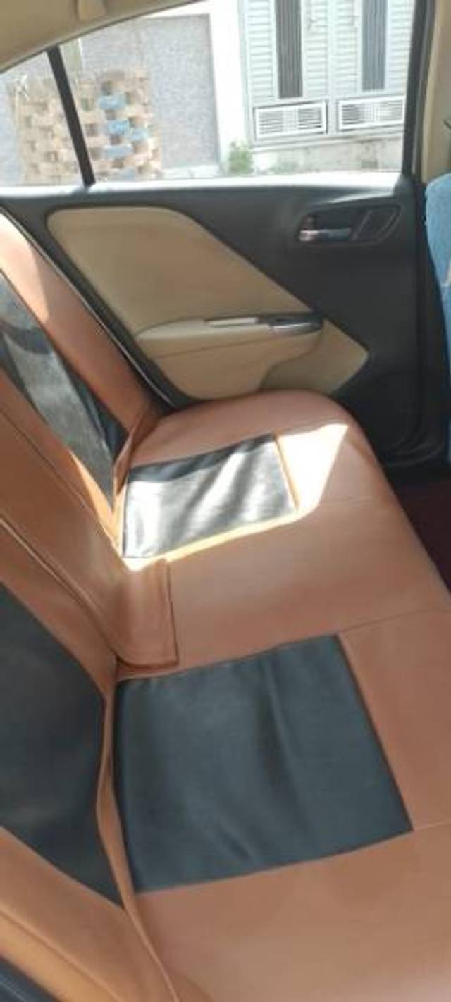 https://images10.gaadi.com/usedgaadi-sellcar/UsedCar/e519cc1ba/b4d4707b-48e5-4f3b-9ead-16ff93b8fc65.jpg?imwidth=6401