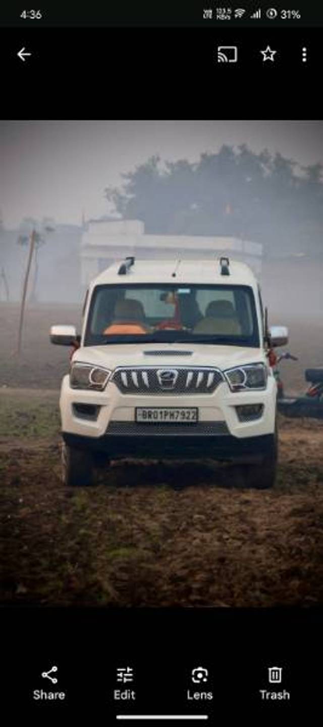 https://images10.gaadi.com/usedgaadi-sellcar/UsedCar/e519e641a/dbb3879e-9608-4325-a6d2-650dc59debae.jpg?imwidth=6400