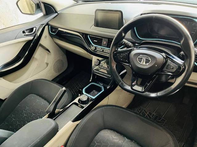 https://images10.gaadi.com/usedgaadi-sellcar/UsedCar/e519eb0da/a762f768-4632-4923-9042-0e501d568be3.jpeg?imwidth=6402