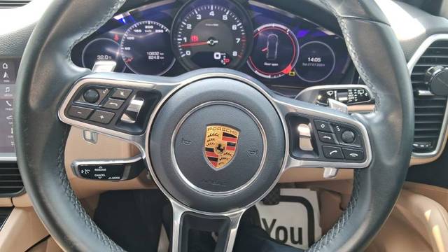 https://images10.gaadi.com/usedgaadi-sellcar/UsedCar/e51ae0caa/162e38a3-b63f-4453-9d10-e987fae2f6a5.jpeg?imwidth=6402