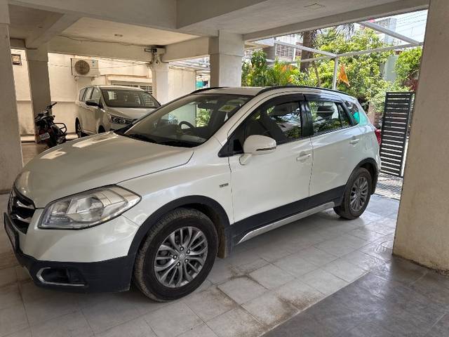 https://images10.gaadi.com/usedgaadi-sellcar/UsedCar/e51b0641a/070f427c-6ecc-4b1b-8845-c3787aed9b18.jpg?imwidth=6401