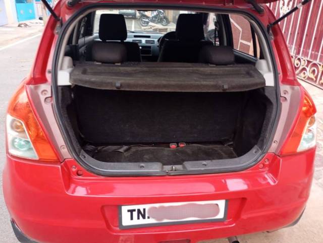 https://images10.gaadi.com/usedgaadi-sellcar/UsedCar/e51bcef1a/dc1fdd36-67e6-43f5-8e67-436f7ea97d4f.jpg?imwidth=6402