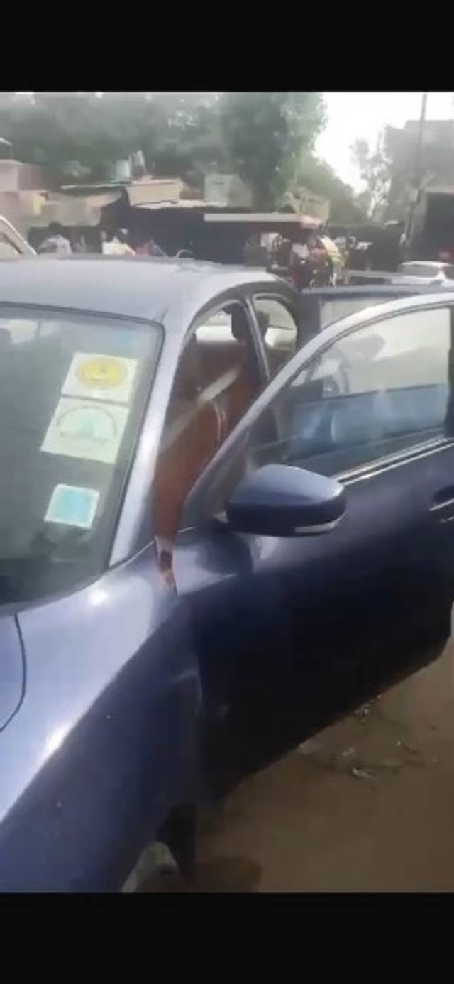 https://images10.gaadi.com/usedgaadi-sellcar/UsedCar/e51d1411a/4cfb146e-1e0b-464d-a92b-875ea171747e.png?imwidth=6402