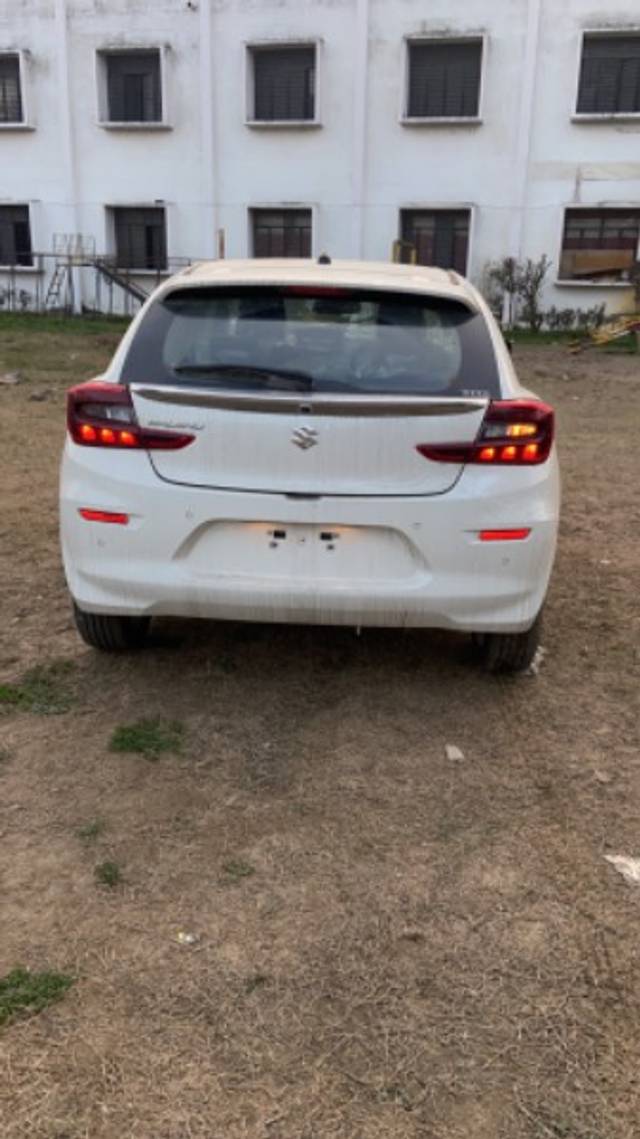 https://images10.gaadi.com/usedgaadi-sellcar/UsedCar/e51d30bda/46bc6e79-7331-447e-8dd5-25a03ef98cf2.jpeg?imwidth=6402