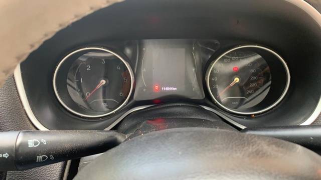 https://images10.gaadi.com/usedgaadi-sellcar/UsedCar/e51d5d64a/c1e0e767-21ee-4c0c-9b3b-33d1faa7540c.jpeg?imwidth=6402