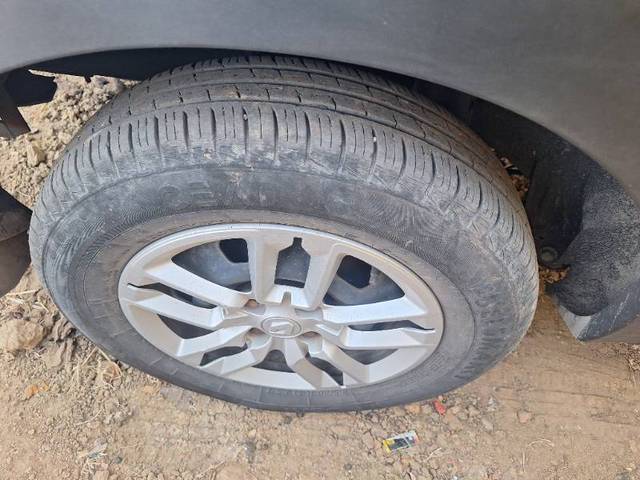 https://images10.gaadi.com/usedgaadi-sellcar/UsedCar/e51d68b7a/2d738484-4cf9-46b5-a316-29604dd50b21.jpg?imwidth=6400