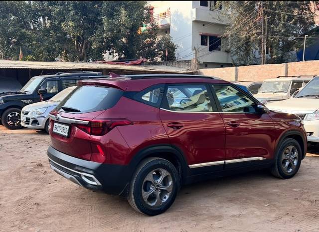 https://images10.gaadi.com/usedgaadi-sellcar/UsedCar/e51d8f56a/53623290-4f03-4eb4-8077-5b47eaaabafa.jpeg?imwidth=6400