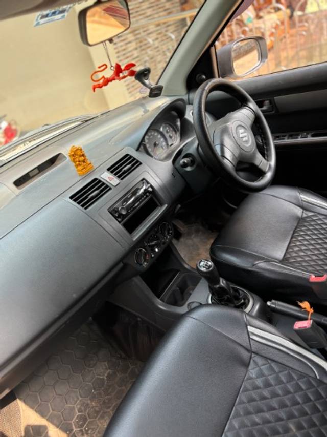 https://images10.gaadi.com/usedgaadi-sellcar/UsedCar/e51db22ba/379227b8-4c0f-4676-8161-d0c1c1173c55.jpeg?imwidth=6402
