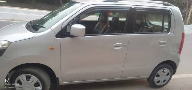 https://images10.gaadi.com/usedgaadi-sellcar/UsedCar/e51e0fa8a/2c6f9e2b-2f51-4f86-8af1-087d8aea41c3.jpg?imwidth=6401