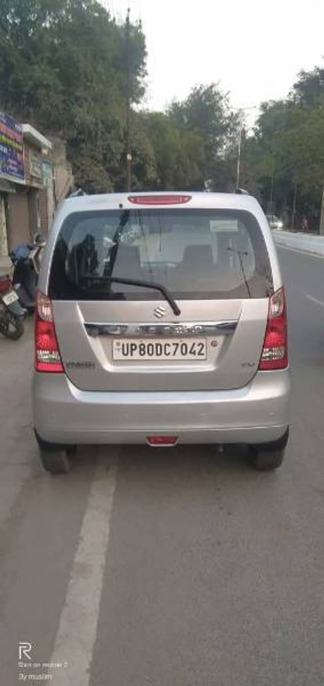 https://images10.gaadi.com/usedgaadi-sellcar/UsedCar/e51e0fa8a/314603b2-b2c8-48a4-9332-ae2a66748952.jpg?imwidth=6402