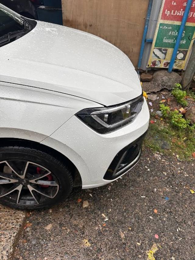 https://images10.gaadi.com/usedgaadi-sellcar/UsedCar/e51e5305a/078f5350-f13f-4723-9b2e-a0a1f5347cf2.jpeg?imwidth=6402