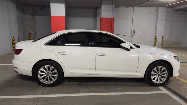 https://images10.gaadi.com/usedgaadi-sellcar/UsedCar/e51e7ec8a/8c82c02b-798a-4fba-a41a-fa745eb8887b.jpeg?imwidth=6401