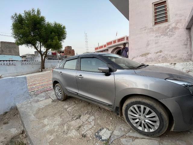 https://images10.gaadi.com/usedgaadi-sellcar/UsedCar/e51e83d2a/54cf98ee-a2a0-4db3-92fa-388d845be23b.jpeg?imwidth=6401