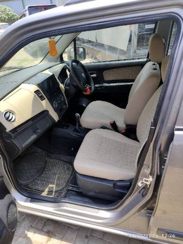 https://images10.gaadi.com/usedgaadi-sellcar/UsedCar/e51ea9aea/774b53ad-6362-4ace-892c-641d48537d4c.jpg?imwidth=6401
