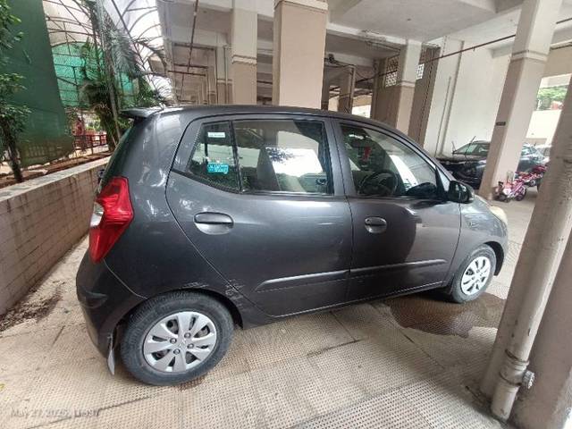 https://images10.gaadi.com/usedgaadi-sellcar/UsedCar/e51f21d4a/253d0e52-9c82-47db-adbc-aee77e113684.jpg?imwidth=6402