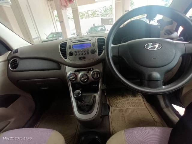https://images10.gaadi.com/usedgaadi-sellcar/UsedCar/e51f21d4a/2eb28163-b1f0-406e-b990-3da3f48f7914.jpg?imwidth=6400
