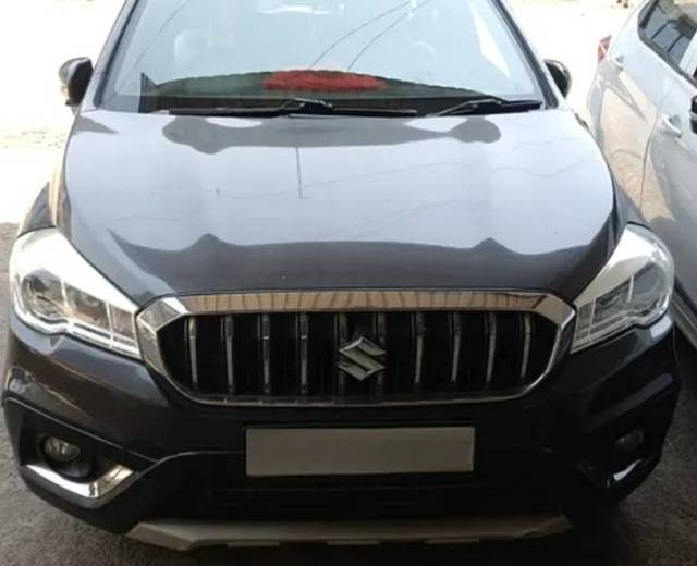 https://images10.gaadi.com/usedgaadi-sellcar/UsedCar/e51f7983a/0dabb399-e85d-4522-9378-160bca41052d.jpg?imwidth=6400