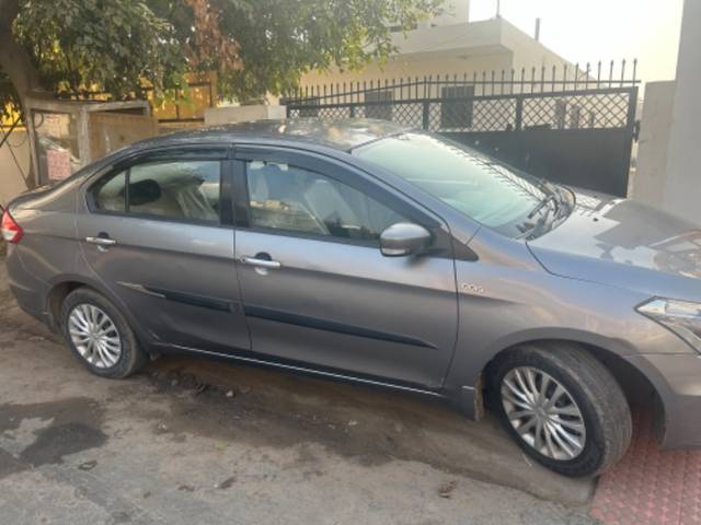 https://images10.gaadi.com/usedgaadi-sellcar/UsedCar/e520322a-c315-4510-a258-c7a43b8e240c/e7826931-982d-4ff7-9956-5f8a0e67f700.jpeg?imwidth=6401