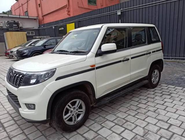 https://images10.gaadi.com/usedgaadi-sellcar/UsedCar/e52068a4a/54e834f9-9060-4a58-969d-cf1b9d810a07.png?imwidth=6400