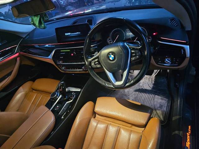 https://images10.gaadi.com/usedgaadi-sellcar/UsedCar/e520f44ba/43539137-9b5d-41f8-aa64-4dad94bc4997.jpg?imwidth=6401