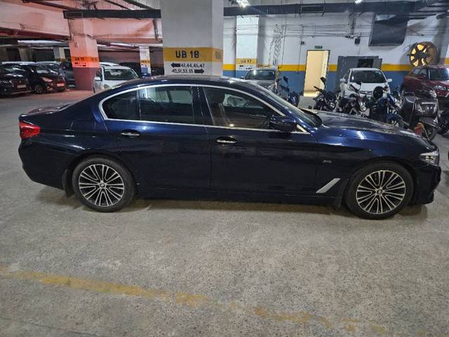 https://images10.gaadi.com/usedgaadi-sellcar/UsedCar/e520f44ba/aa190462-64e4-4bdc-a586-2d6e6aec0cd2.jpg?imwidth=6400