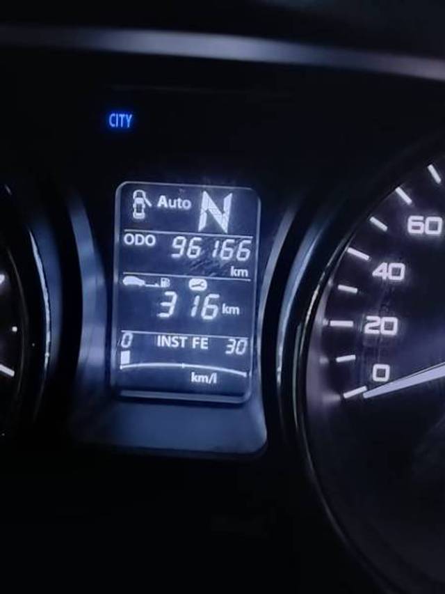 https://images10.gaadi.com/usedgaadi-sellcar/UsedCar/e520f8e5a/b11c406a-7ac0-4063-98ef-152f2706813d.jpeg?imwidth=6402