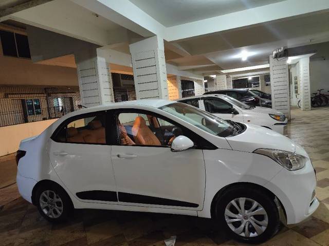 https://images10.gaadi.com/usedgaadi-sellcar/UsedCar/e5211c63a/abde2ac0-5cbc-4809-acc6-995f35f945e4.jpg?imwidth=6401