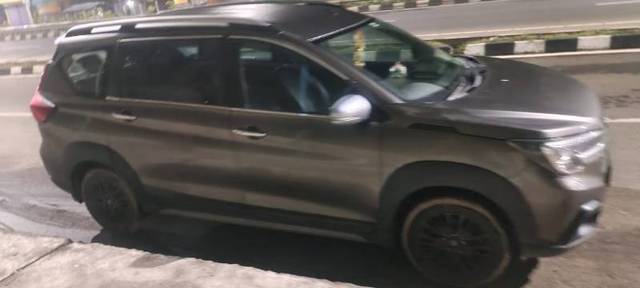 https://images10.gaadi.com/usedgaadi-sellcar/UsedCar/e521336ba/84933968-4909-45df-855d-0291a6a6e8a9.jpg?imwidth=6400