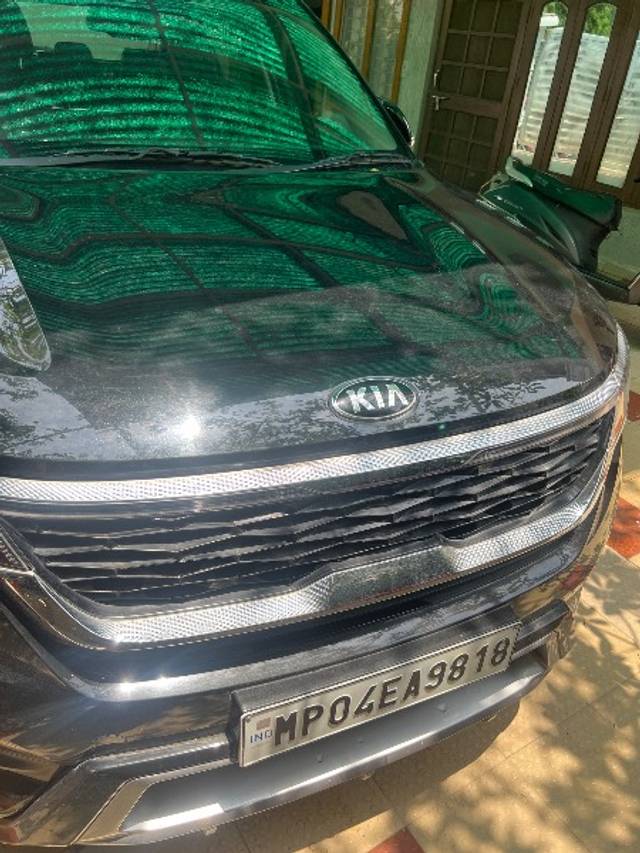 https://images10.gaadi.com/usedgaadi-sellcar/UsedCar/e5225cbda/e832b15d-6aa6-4a83-9c90-63f5129107a2.jpg?imwidth=6400
