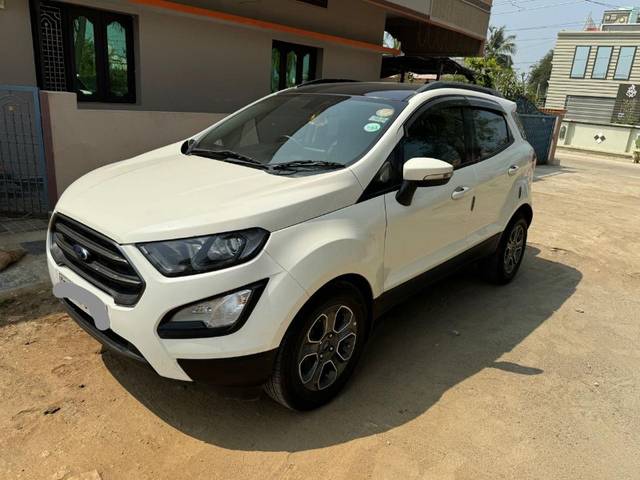 https://images10.gaadi.com/usedgaadi-sellcar/UsedCar/e5238109a/6ad2d8a4-442f-4e89-98bc-2b0d7ae7ab01.jpeg?imwidth=6400