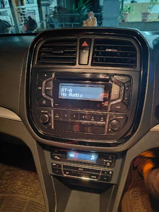 https://images10.gaadi.com/usedgaadi-sellcar/UsedCar/e524246aa/90d6d1ba-4c6f-4b02-8d1e-55a0d0df67b2.jpg?imwidth=6402