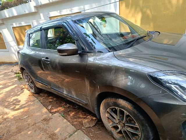 https://images10.gaadi.com/usedgaadi-sellcar/UsedCar/e5242b7fa/56efa101-21e3-43bb-a47f-15ef39d39d29.jpg?imwidth=6400