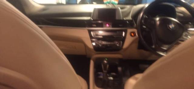 https://images10.gaadi.com/usedgaadi-sellcar/UsedCar/e52439ada/db1a71d6-3b28-4e30-88c8-9f67444a8528.jpg?imwidth=6401